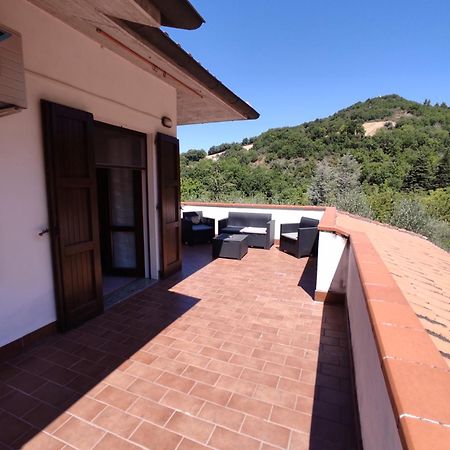B&B La Poiana Canavaccio di Urbino ภายนอก รูปภาพ