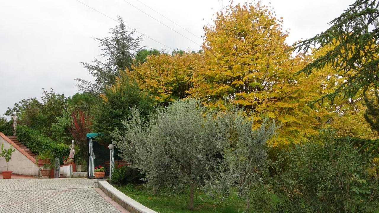 B&B La Poiana Canavaccio di Urbino ภายนอก รูปภาพ