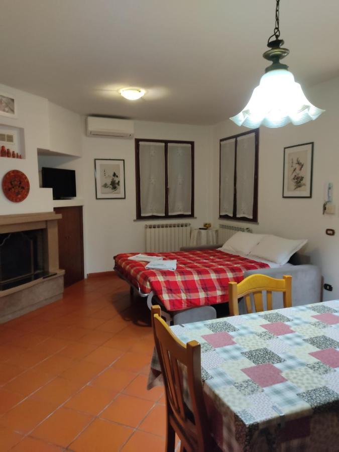 B&B La Poiana Canavaccio di Urbino ภายนอก รูปภาพ